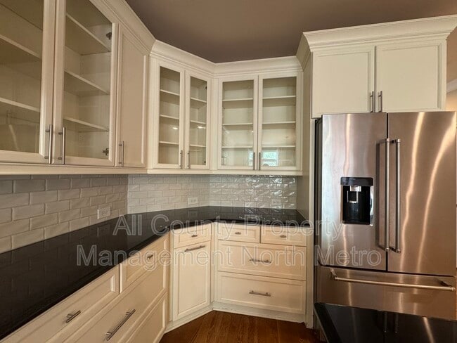Building Photo - 10860 Ellicot Way