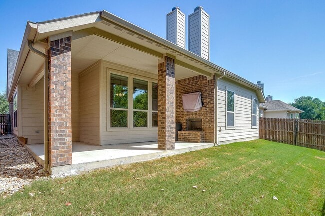 Building Photo - 9737 Rio Frio Trail