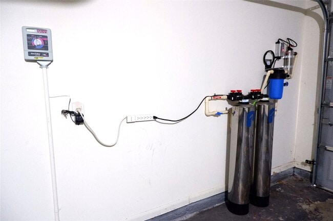 Building Photo - 2614 Parkbriar Ln