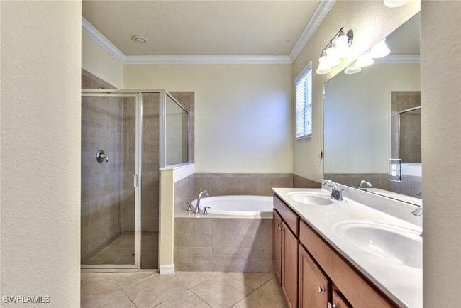 Building Photo - 13566 Messino Ct