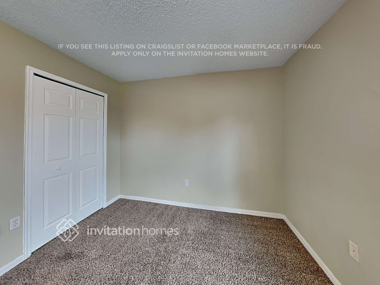 Building Photo - 3876 La Flor Dr