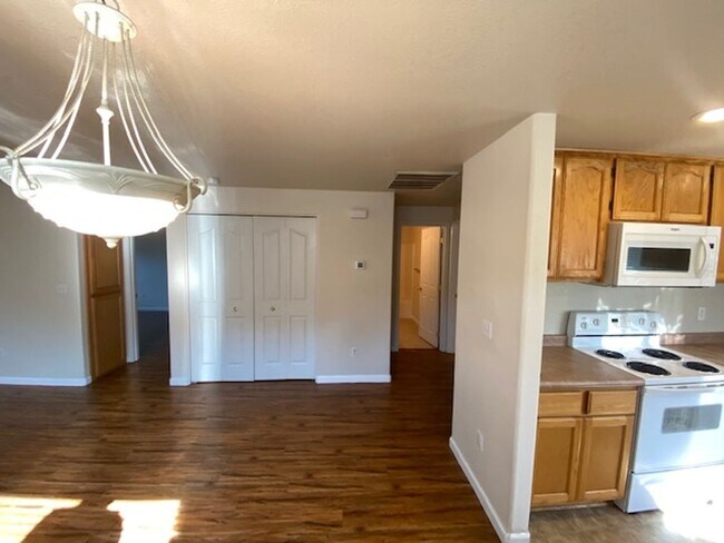 Building Photo - 2210-2214 ARLINGTON