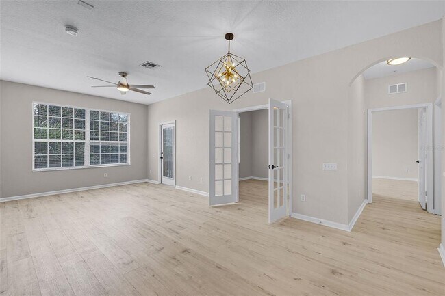 Building Photo - 2484 San Tecla St