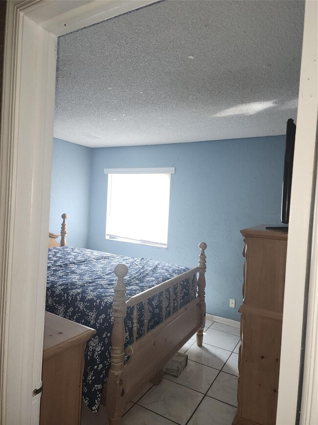 Building Photo - 4440 NW 92nd Way