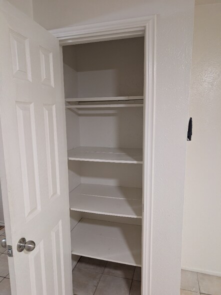 Building Photo - 144 Crestwood Blvd