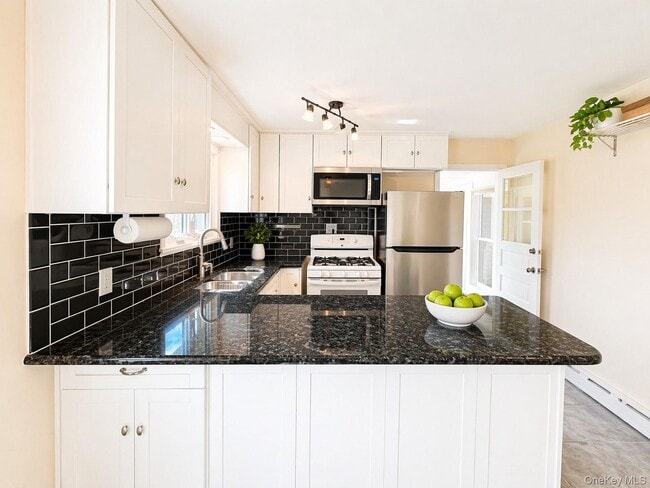 Building Photo - 4181 US-209