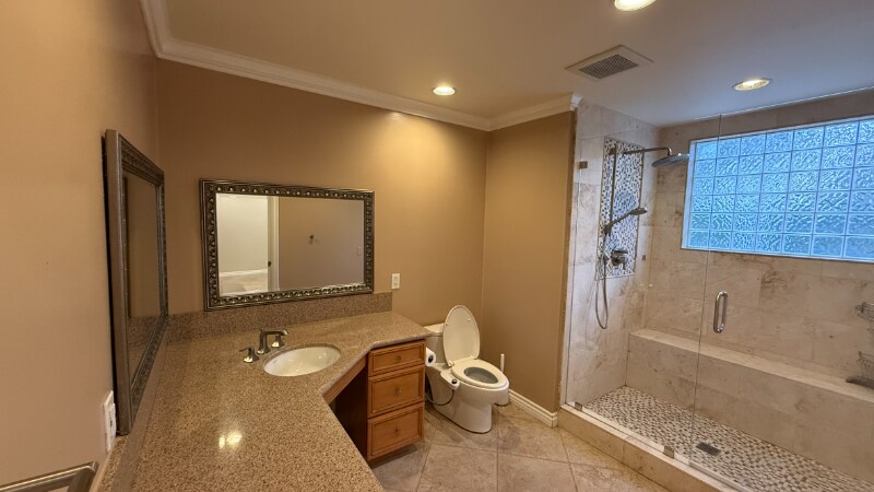 Building Photo - 5331 Tattershall Ave