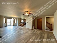 Building Photo - 4902 W Cayman St