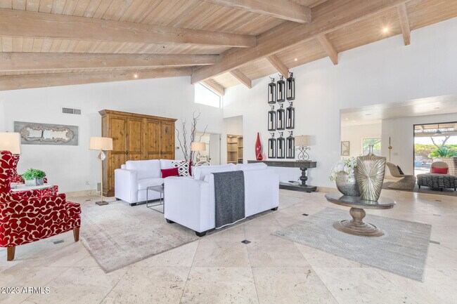 Building Photo - 4450 E Camelback Rd