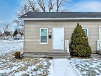 Building Photo - 102 Chestnut St