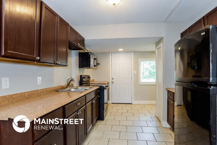 Building Photo - 7600 Washington St