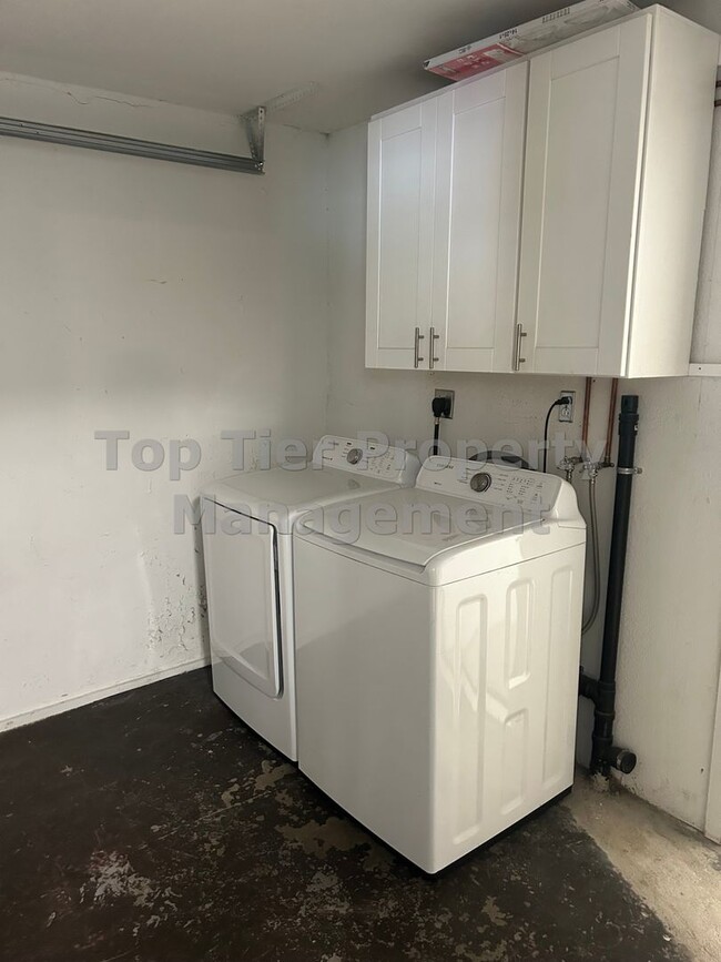 Building Photo - ***Charming 2 bed / 1 bath House in Oceans...