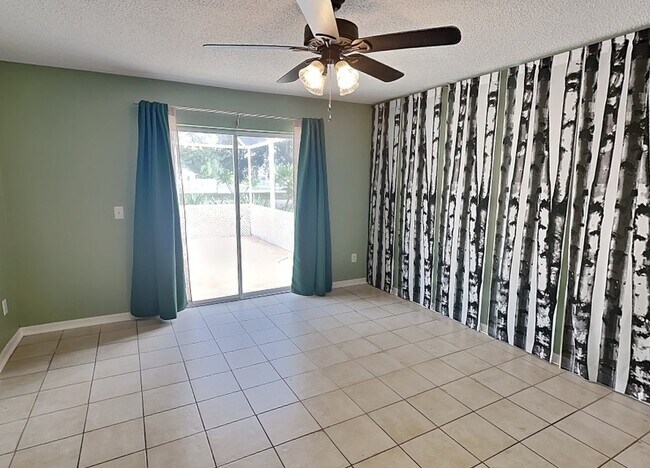 Building Photo - 10935 Rushwood Way