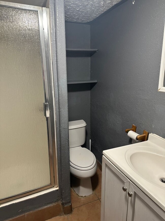 Building Photo - Cozy Home For Rent off Stratford Rd