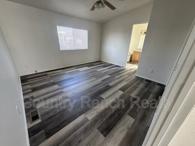 Building Photo - 4440 Calle Agrada Dr