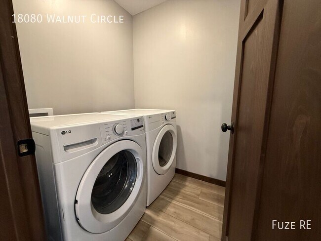 Building Photo - 18080 Walnut Circle