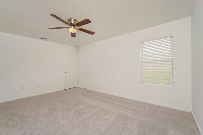 Building Photo - 15491 Jake Xing