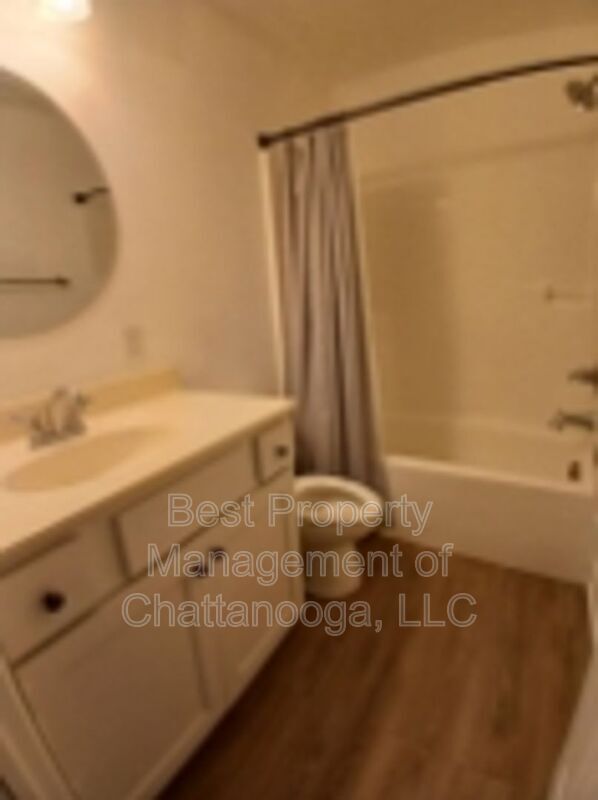 Building Photo - 3632 Dorris St