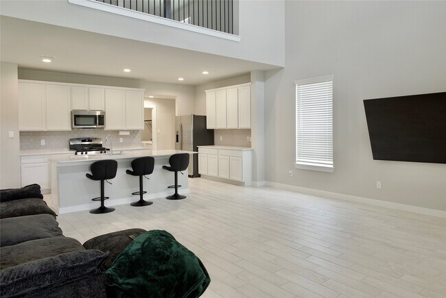 Building Photo - 3207 Tilley Dr