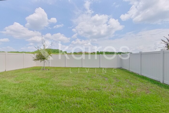 Building Photo - 8633 SW 43rd Ter