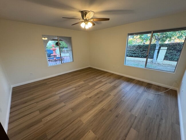 Building Photo - El Cajon Rancho Estate