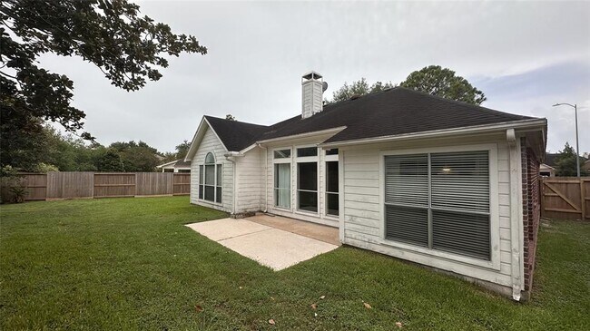 Building Photo - 3727 Parkshire Dr