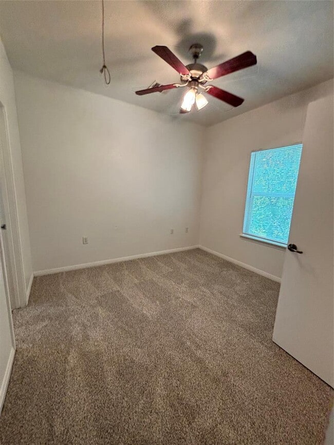 Building Photo - 1703 Deloney St