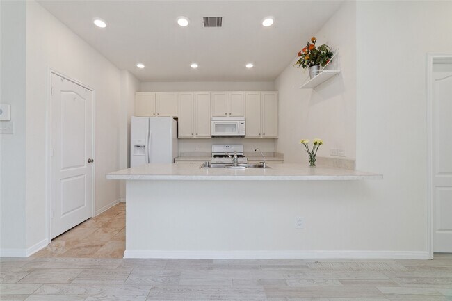 Building Photo - 16615 Chill Brook Dr