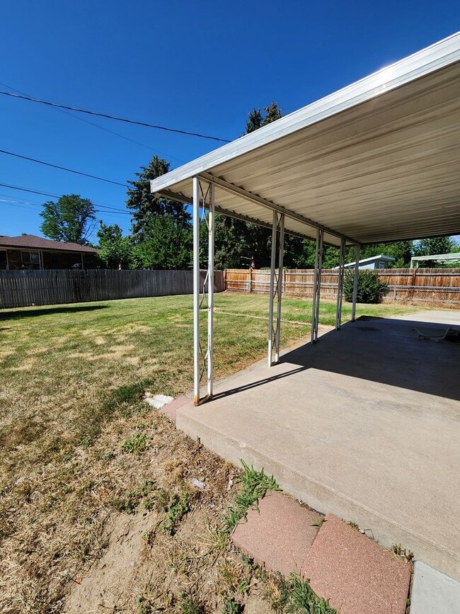 Building Photo - Nice Ranch Style home in Highly desired SW...