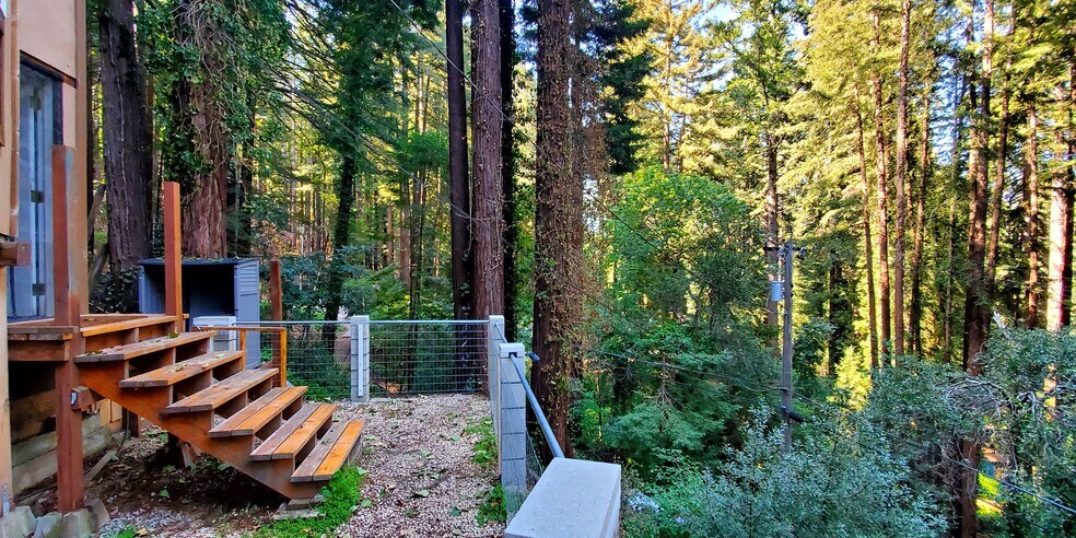 Building Photo - 787 Applewood Rd