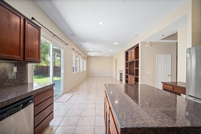 Building Photo - 26426 Mare Ln