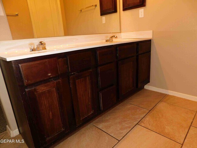 Building Photo - 14628 Rockbridge