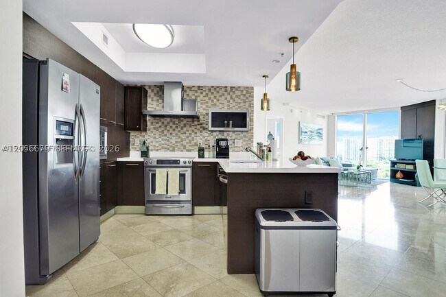 Building Photo - 150 Sunny Isles Blvd