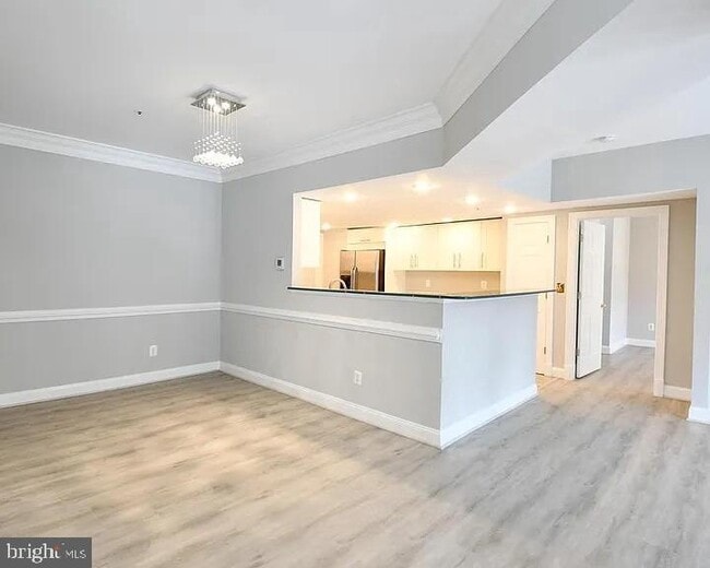 Building Photo - 432 Fortress Way