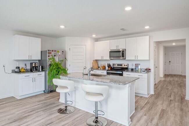 Building Photo - 103 Riverwalk Cir