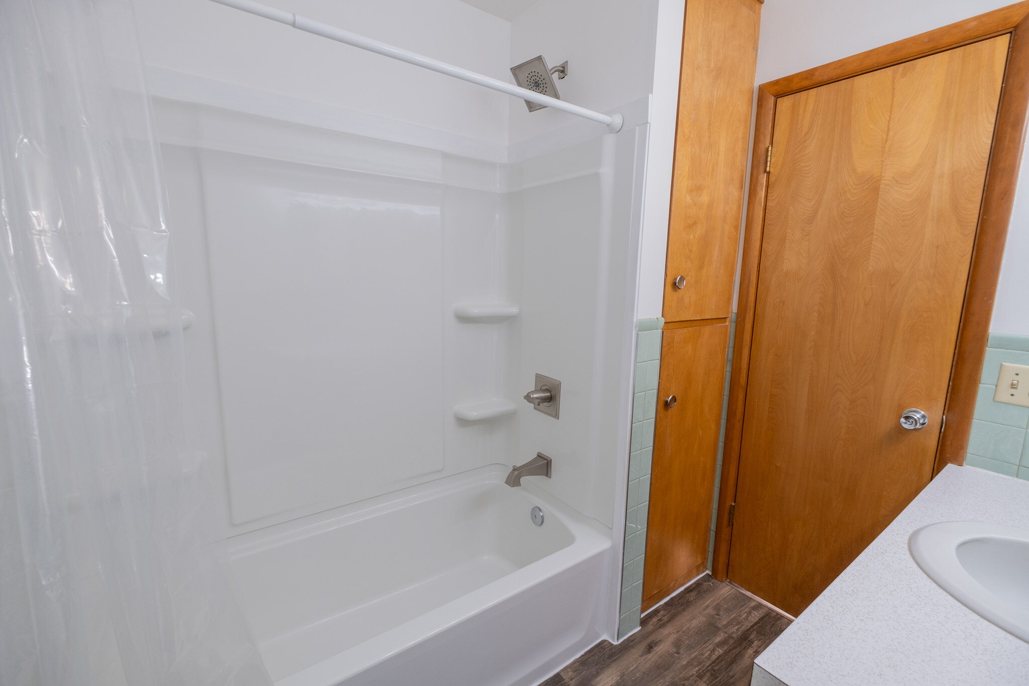 Upper Unit Private Bathroom - 415 12th Ave E
