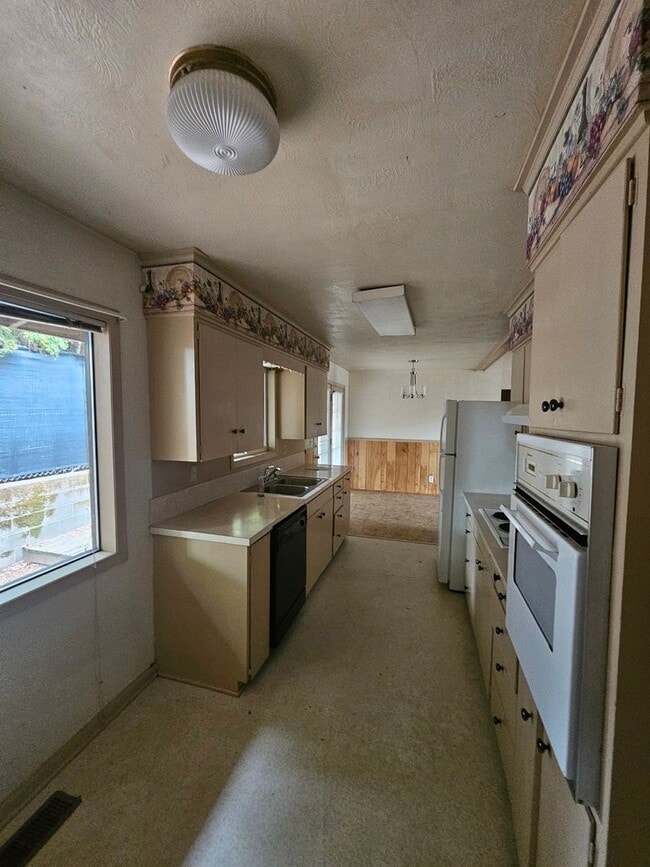 Primary Photo - Single story