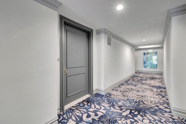 Building Photo - 500 SE Mizner Blvd