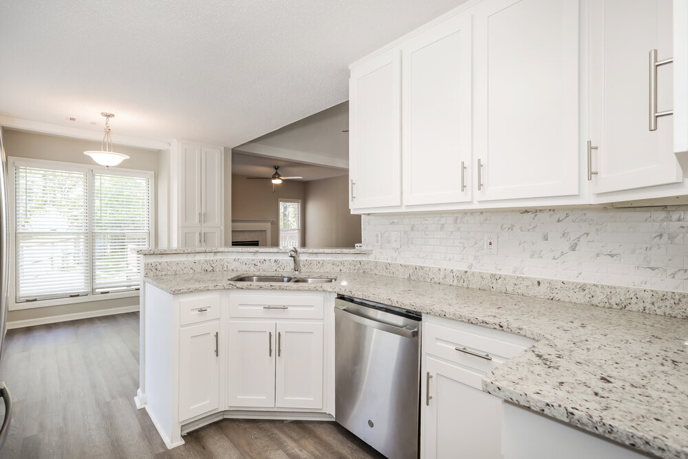 Building Photo - 254 Hillandale Dr