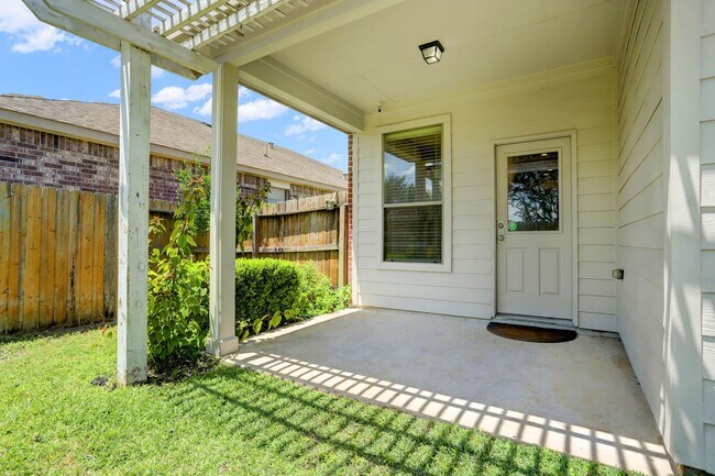 Building Photo - 1011 Larkfield Dr