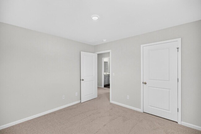 Building Photo - 129 Holly Leaf Ln