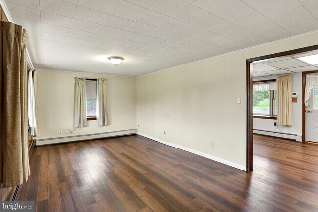 Building Photo - 36 Antietam Rd