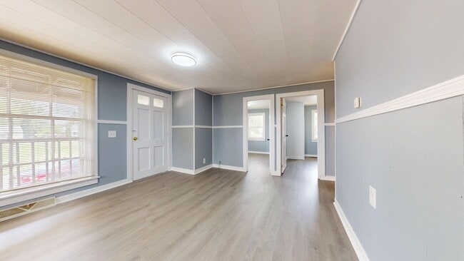 Building Photo - Available Now- 2 bedroom ranch in Bucyrus