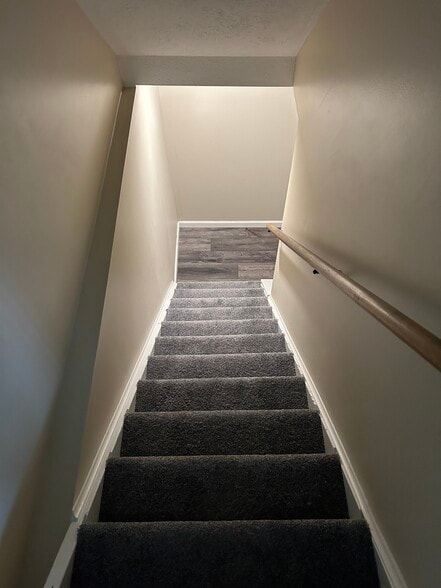 Downstairs - 406 Hickory Cir