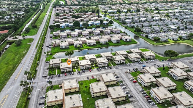 Building Photo - 268 Saxony Cir