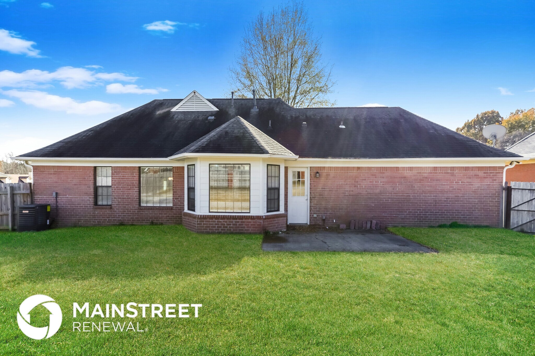 Building Photo - 9950 Southbend Ln