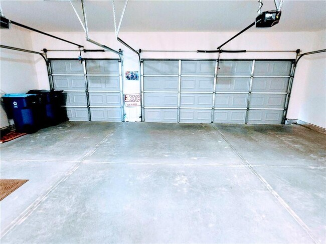 Building Photo - 3518 English Elm Wy