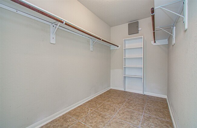 Building Photo - 28971 Birch Green Way