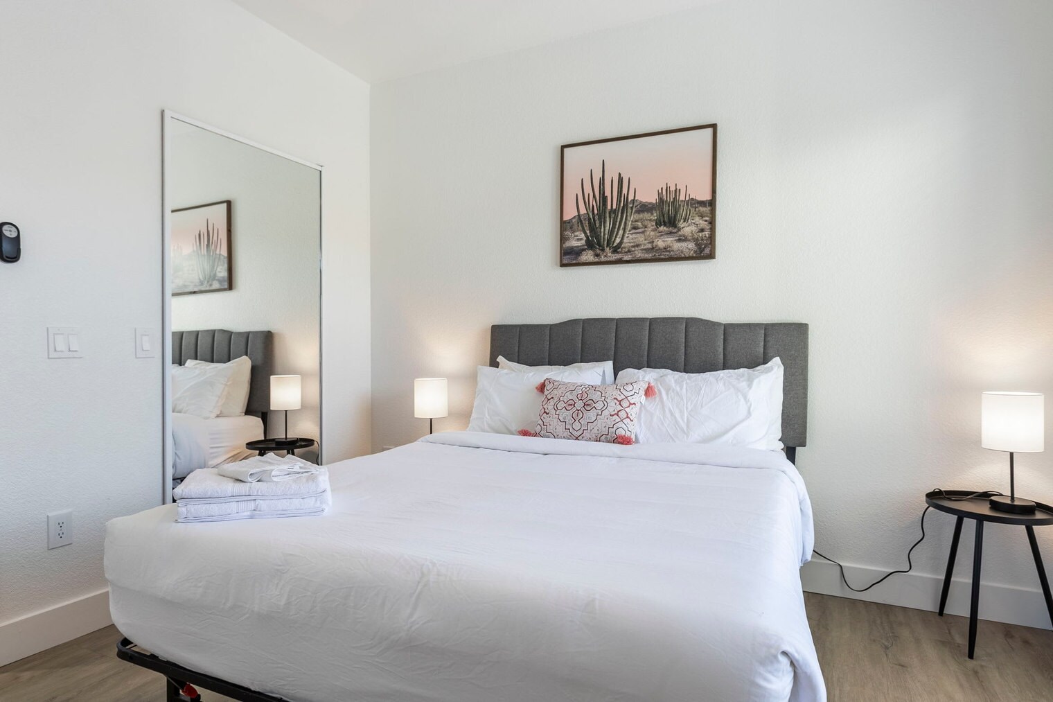 Building Photo - 15608 N 71st St