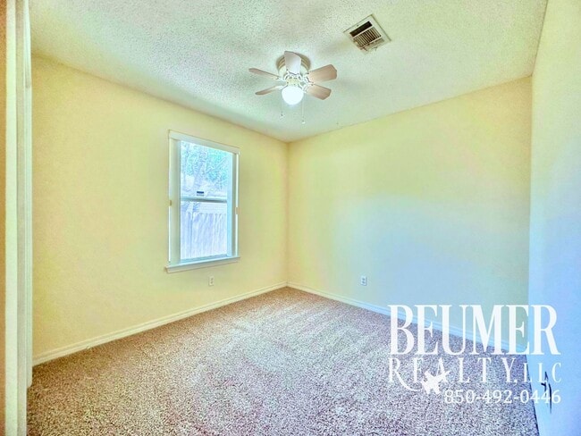 Building Photo - 3bd/2ba Home For Rent